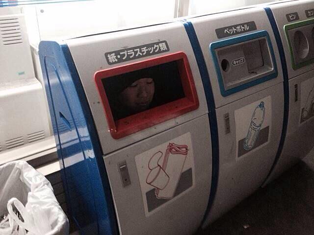 Uniknya warga jepang yang bisa tidur dimanapun bikin kita cengar cengir